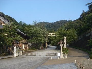 伊奈波神社