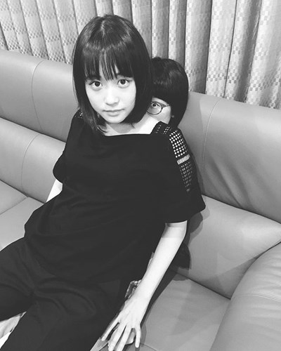 大原櫻子の心霊写真？仲良しツーショット？の画像