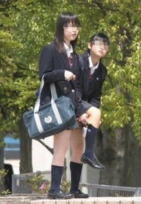 片足が消えた女子高生の写真