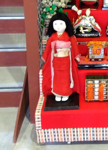 お菊さまの手が、、