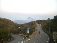 伊豆スカイライン玄岳IC付近に現れた影の画像