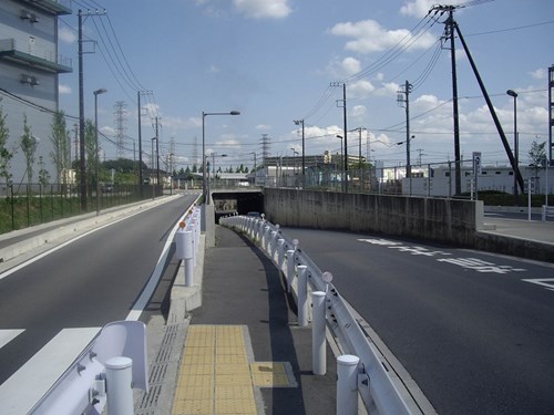 【埼玉県】新三郷のトンネルの画像