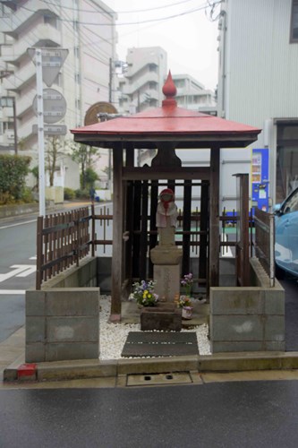 旧野沢踏切跡（発心地蔵尊）