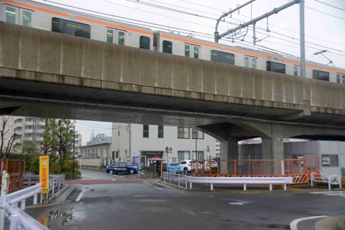 旧野沢踏切跡（発心地蔵尊）の写真