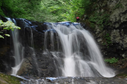 平和の滝