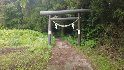 湯泉神社