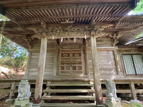 新潟県村上市 海沿いの神社