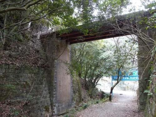 中央線建設工事殉職者慰霊碑の画像