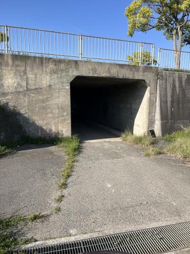 金ヶ崎の地下道の写真