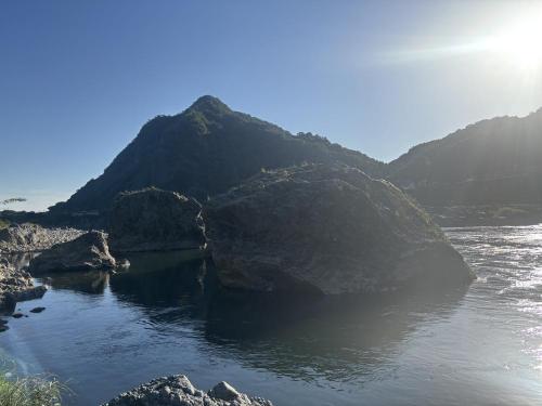 二ツ岩の画像