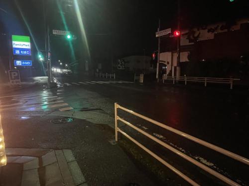 日本文化大学入口交差点の写真