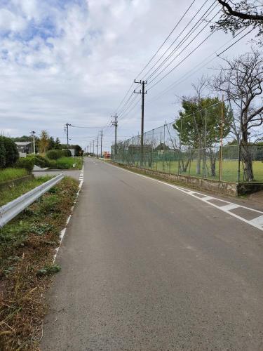 龍ヶ崎斎場前の道の写真