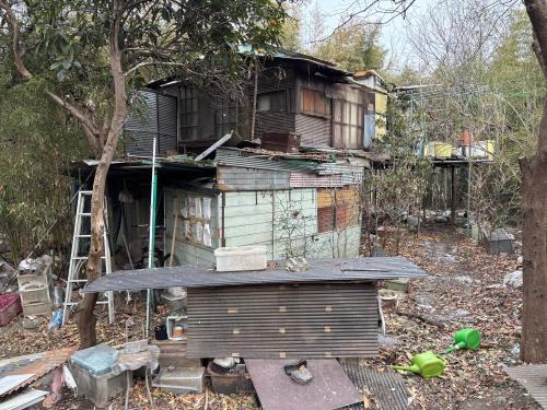 荒川の怪屋の画像