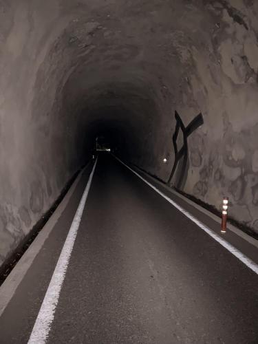 式見トンネルの写真