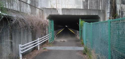 枚方学研ICのアンダーパスの画像 02