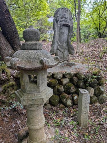 前田公園の首無し地蔵の写真
