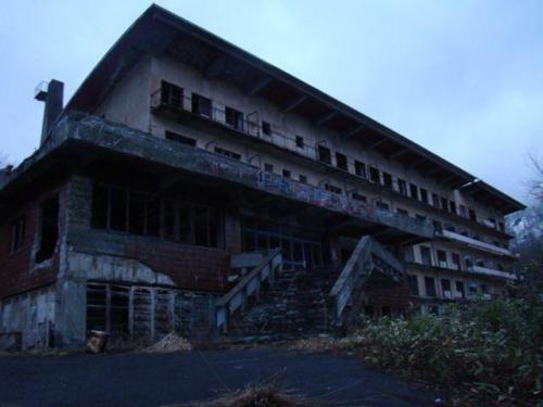 横向温泉ロッジの画像