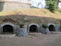 長崎県長崎市の心霊スポット「山里小学校にある防空壕跡」