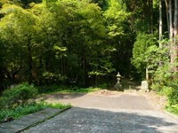 静岡県伊東市の心霊スポット「河津三朗の血塚」