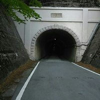 山梨県富士河口湖町の心霊スポット「旧御坂トンネル」