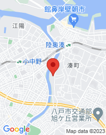 【八戸市】セメント工場及び北門の側にある神社の画像